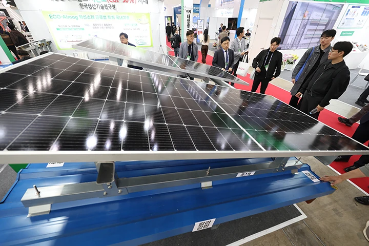 전기차 5대 중 1대, 재생에너지 100GW 조기 달성