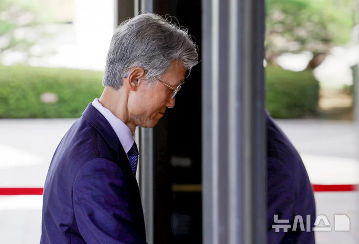 대법원, 대법관 재제청 입장 발표 유보…조희대 출근길 침묵으로 일관